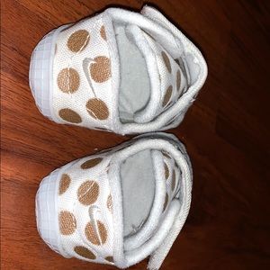 infant nike shoes soft bottom